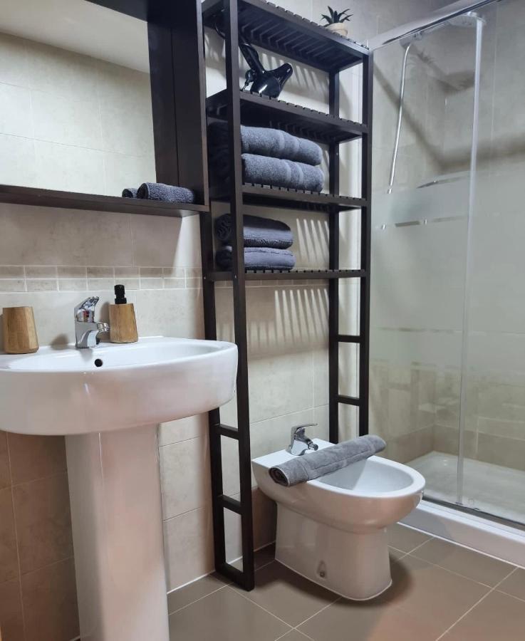 Apartment El Estrecho Close To Center With Parking And Pool Algeciras Exterior photo